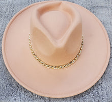 Load image into Gallery viewer, Diamond Cuban Link Fedora Hat
